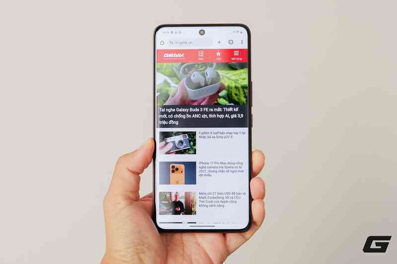 Trên tay vivo V60: Trang bị camera hợp tác với ZEISS, pin khủng 6500mAh, sắp về Việt Nam- Ảnh 6. Trên tay vivo V60: Trang bị camera hợp tác với ZEISS, pin khủng 6500mAh, sắp về Việt Nam- Ảnh 6.
