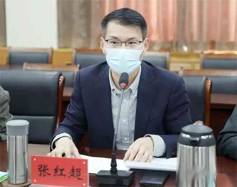 Đây là người đứng sau cốc trà sữa Mixue bạn vừa uống