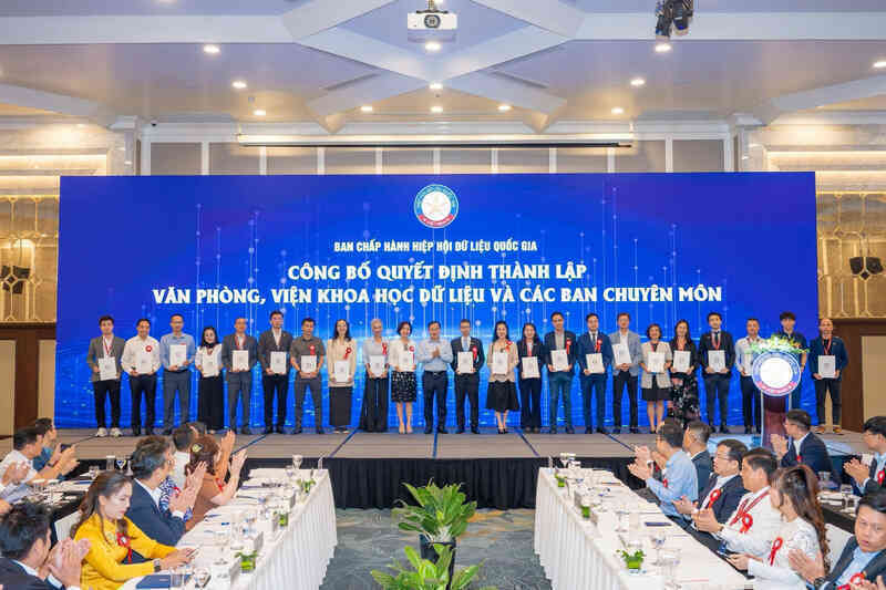 CMC Telecom3.jpg