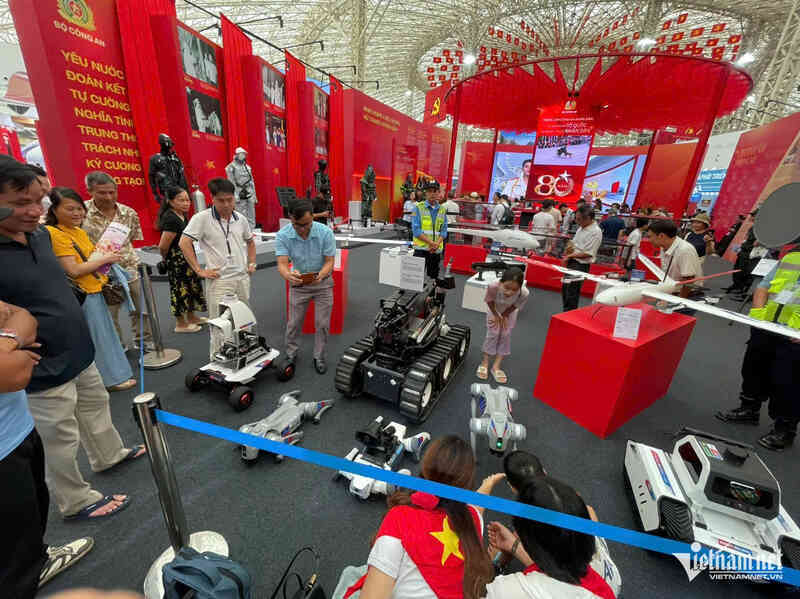 W-gian hang BCA.jpg