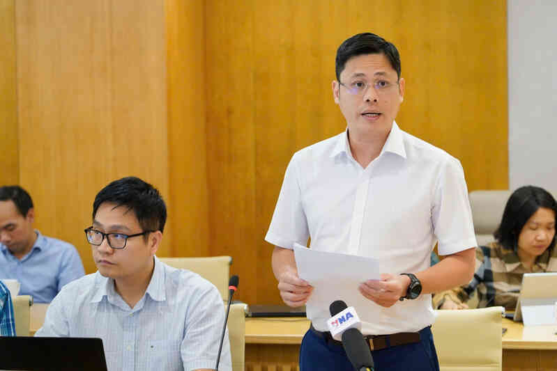 Đồng chí Hoàng Anh Tú   Phó Vụ trưởng Vụ Khoa học kỹ thuật và công nghệ.jpg