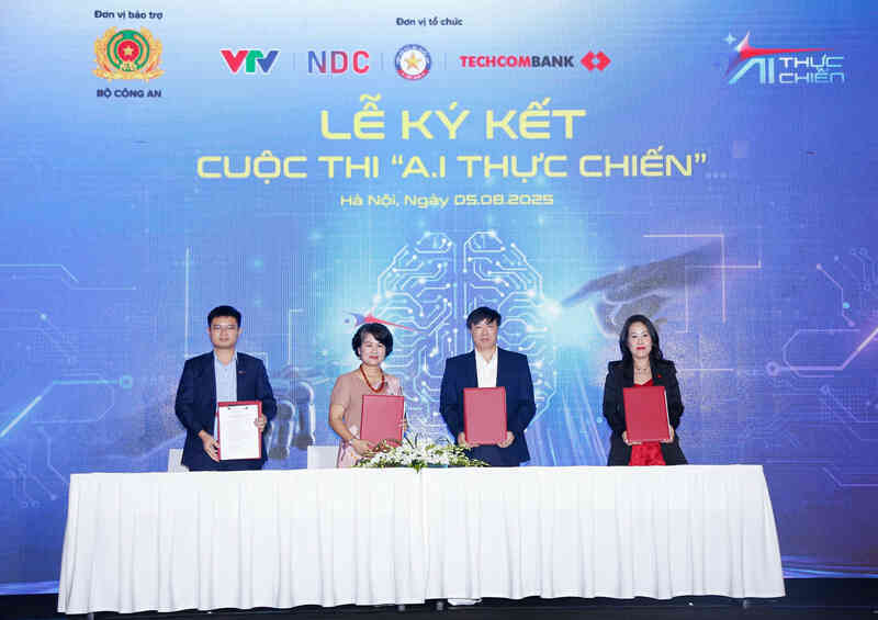 Công bố cuộc thi 