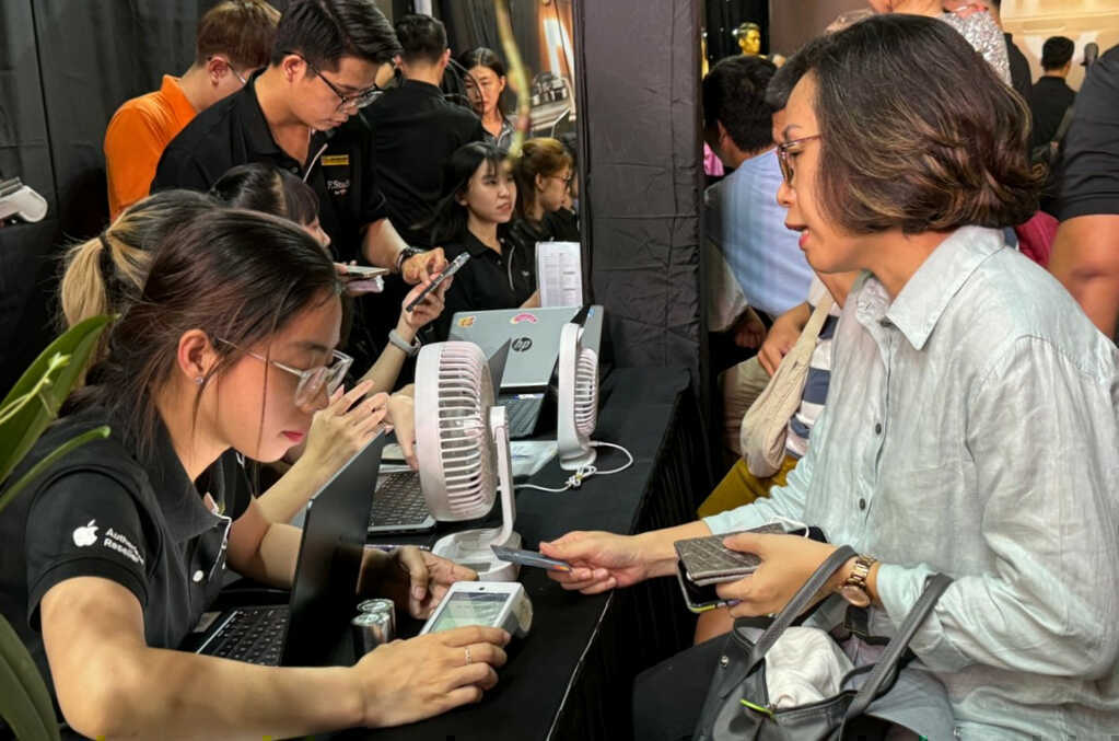 Hệ thống cửa hàng đầu tiên tại Việt Nam mở đăng ký sở hữu iPhone 17, giá 24,99 triệu