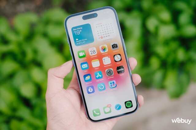 Hết thời chê iPhone 20 triệu mà màn hình vẫn 60Hz- Ảnh 2. Hết thời chê iPhone 20 triệu mà màn hình vẫn 60Hz- Ảnh 2.
