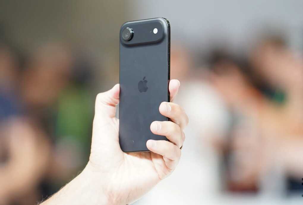 Trên tay iPhone Air siêu mỏng và iPhone 17 Pro thiết kế mới - 4