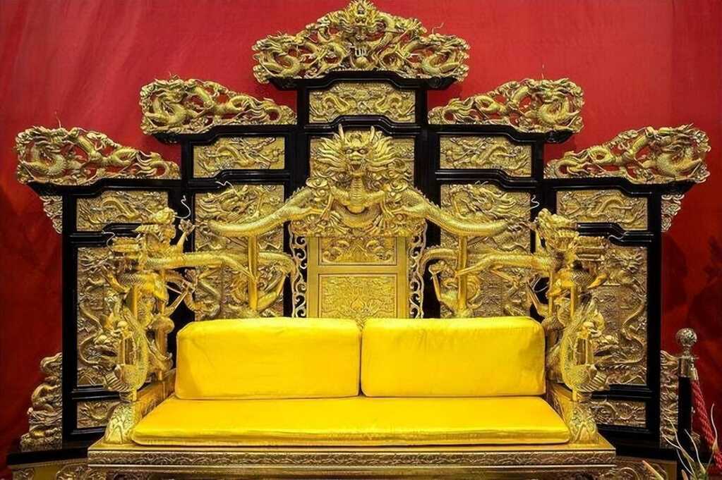 Chiếc ghế khó hiểu nhất trong Tử Cấm Thành, không ai dám ngồi lên, ngay cả các nhà khảo cổ học cũng không thể giải thích được- Ảnh 3.