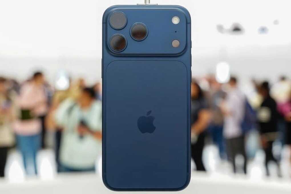 Mẫu iPhone 17 Pro Max duy nhất còn sẵn hàng nhưng kén khách mua ở Việt Nam - 2