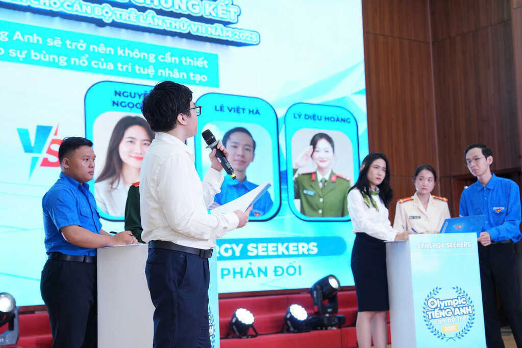 Không chờ đợi vận may và câu chuyện chinh phục của kỹ sư AI trẻ Viettel