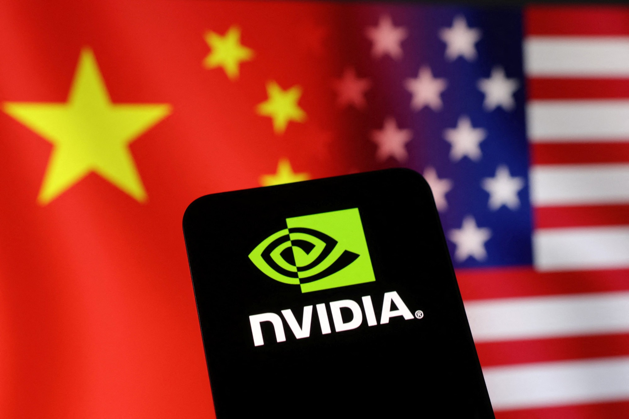 Trung Quốc ra "tối hậu thư" cho các đại gia công nghệ: Cấm cửa hoàn toàn chip AI của NVIDIA