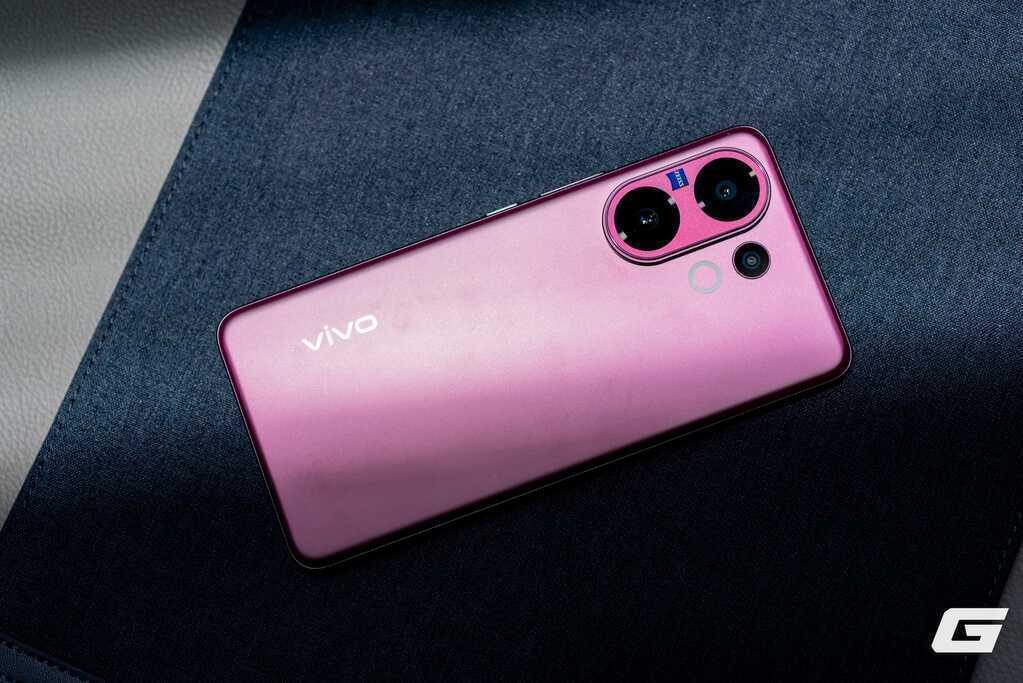 Trải nghiệm nhanh vivo V60: Thích ngay từ cái nhìn đầu tiên nhưng team “cấu hình thủ” cần cân nhắc