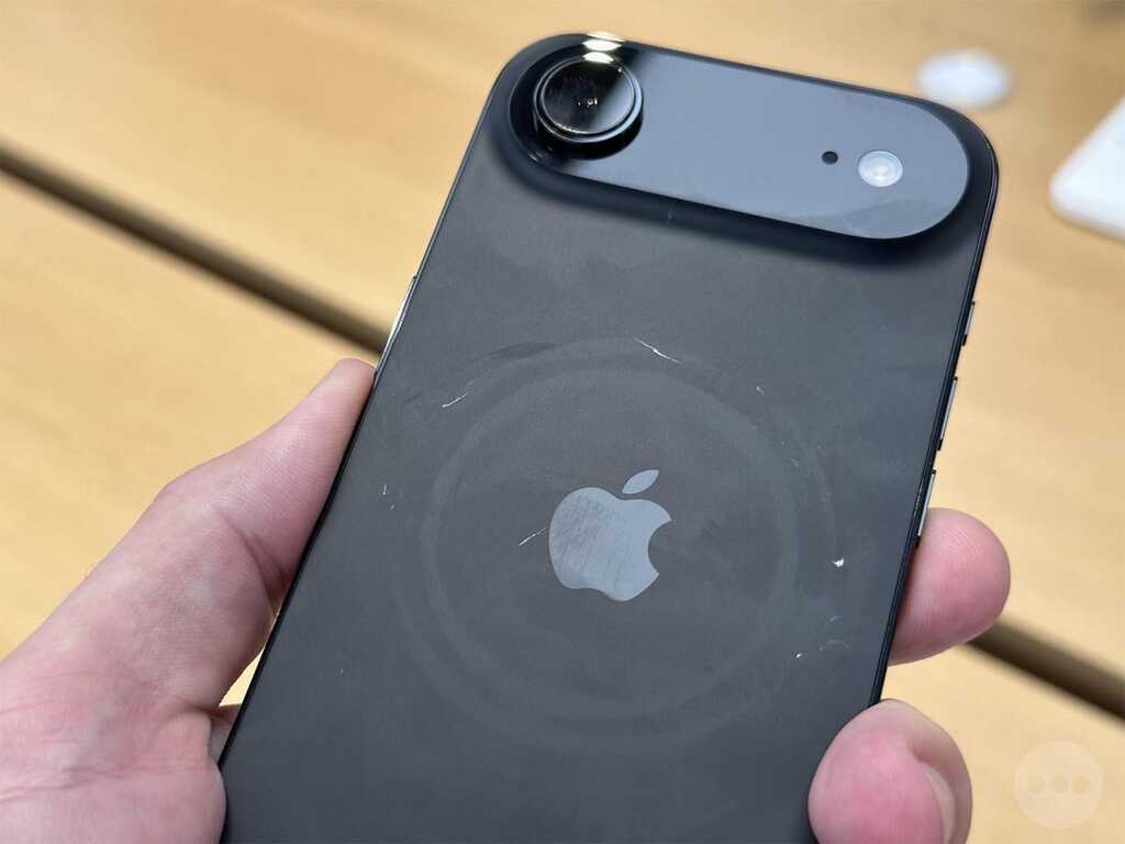 Người dùng phàn nàn lớp vỏ iPhone 17 Pro và iPhone Air dễ bị trầy xước