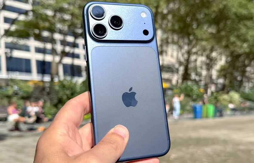 iPhone 17 Pro và iPhone Air vừa lên kệ đã bị chê dễ trầy xước