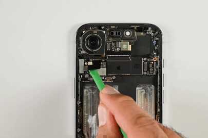 'Mổ bụng' iPhone Air: Bí quyết để Apple làm ra chiếc iPhone mỏng nhất lịch sử