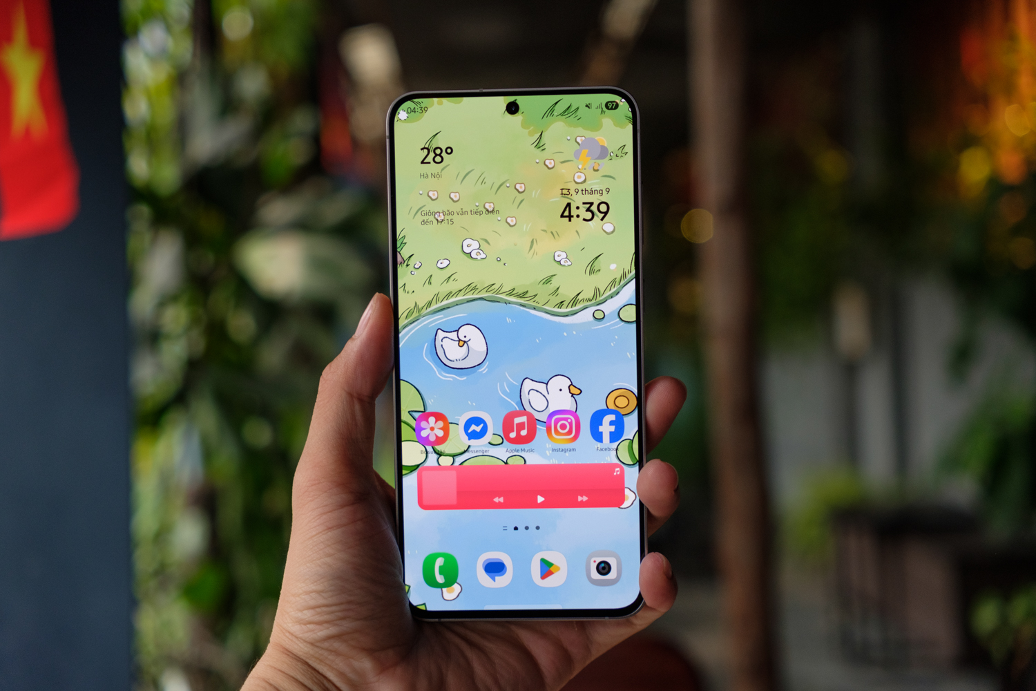 Thêm lý do chọn mua Galaxy S25 FE: Làm được nhiều thứ mà smartphone khác giơ tay đầu hàng
