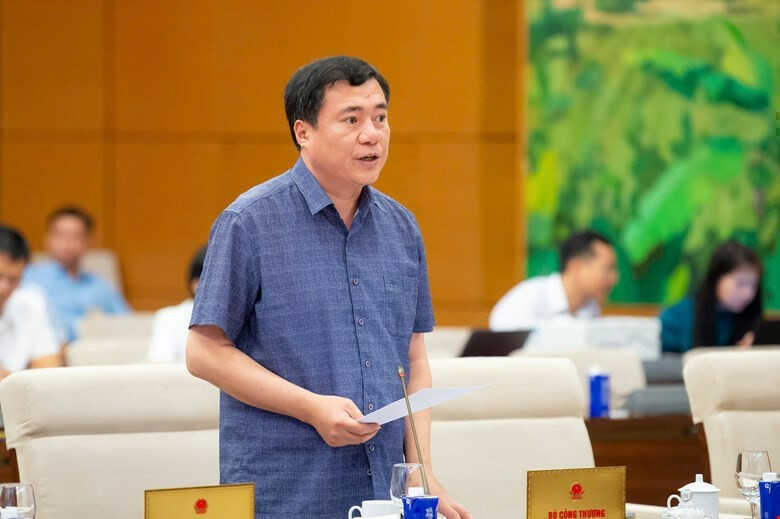 Thứ trưởng Bộ Công thương cảnh báo livestream bán kẹo rau củ, thổi phồng sản phẩm