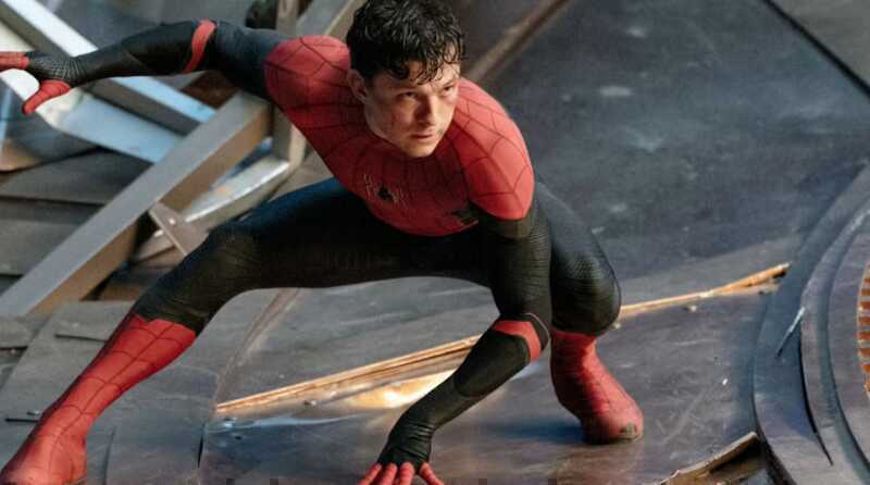 Spider-Man 4 tạm dừng ghi hình sau tai nạn của Tom Holland
