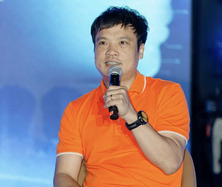 CEO FPT Nguyễn Văn Khoa: 