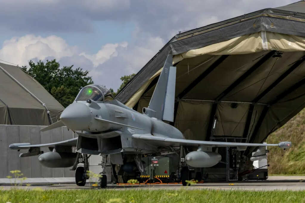 Máy bay Eurofighter Typhoon Ba Lan.jpg