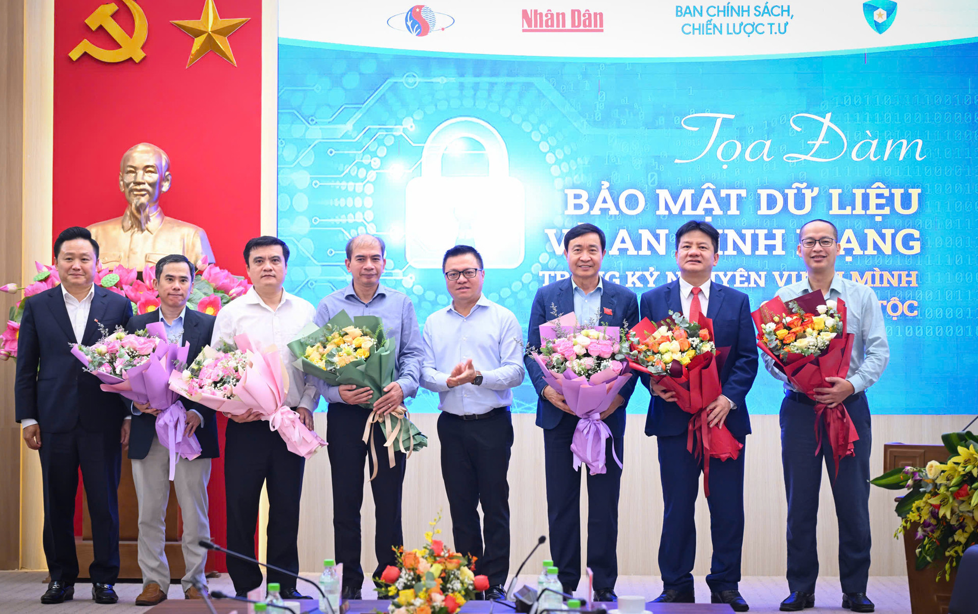 Ba bước thiết yếu để bảo vệ tài sản quan trọng nhất của tổ chức, doanh nghiệp