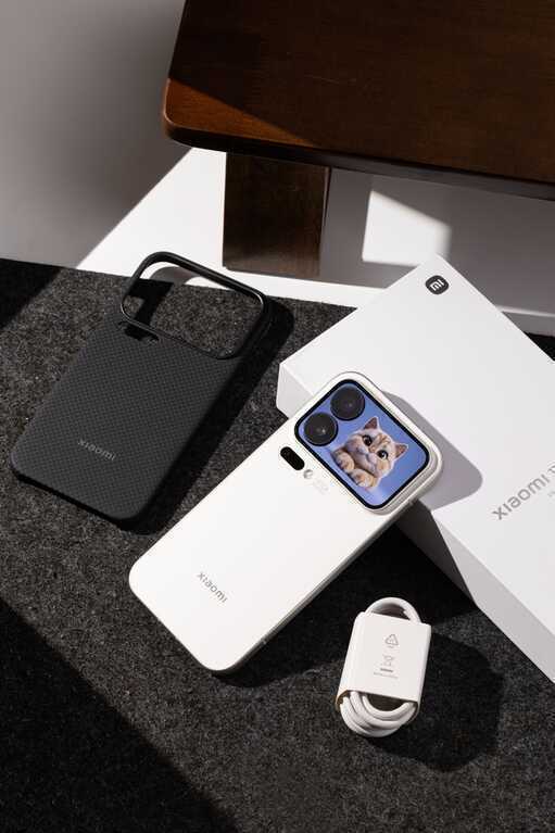 Trên tay điện thoại "17 Pro Max" của Xiaomi- Ảnh 21.