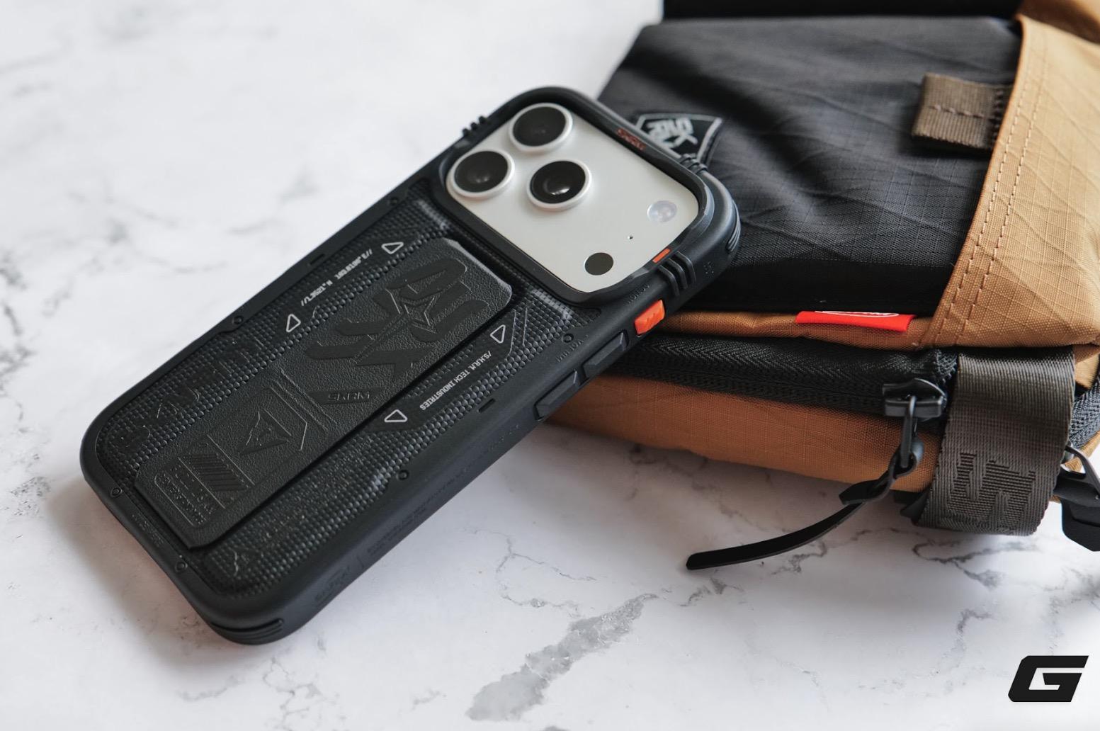 Trên tay nhanh bộ ốp lưng Skinarma: Ba phong cách streetwear để “lên đồ” cho iPhone 17- Ảnh 2. Trên tay nhanh bộ ốp lưng Skinarma: Ba phong cách streetwear để “lên đồ” cho iPhone 17- Ảnh 2.