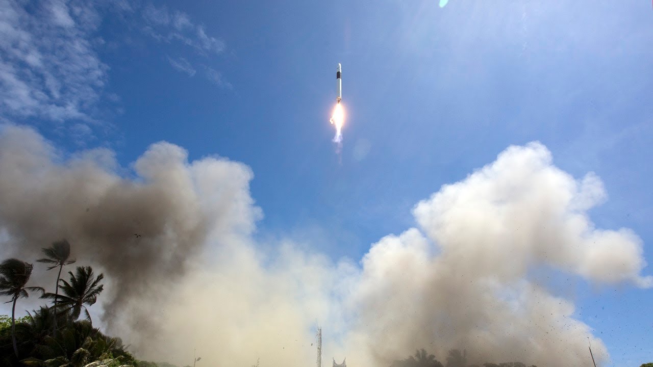 Elon Musk đã mạo hiểm tất cả để đưa giấc mơ không gian thành hiện thực- Ảnh 3. Elon Musk đã mạo hiểm tất cả để đưa giấc mơ không gian thành hiện thực- Ảnh 3.