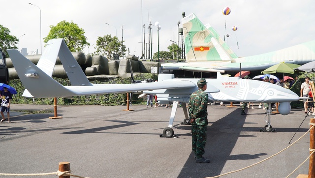 Cận cảnh loạt UAV "make in Vietnam" lần đầu trình làng tại triển lãm thành tựu đất nước