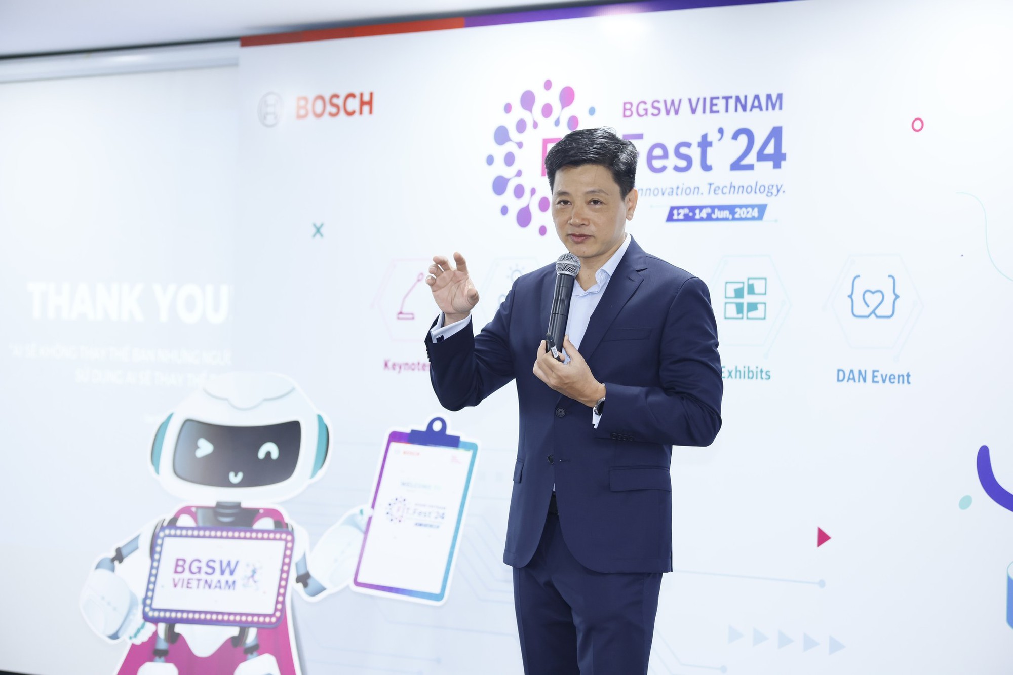 "Sau Generative AI là gì?" Đây là câu trả lời của thành viên Hội đồng thẩm định Better Choice Awards 2025- Ảnh 3. "Sau Generative AI là gì?" Đây là câu trả lời của thành viên Hội đồng thẩm định Better Choice Awards 2025- Ảnh 3.