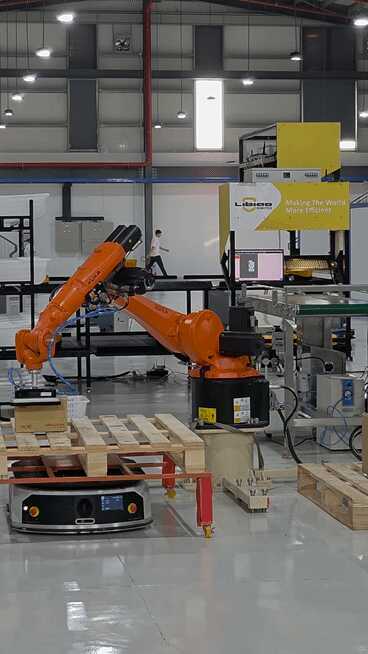 Trung tâm Tự động hóa Việt Nam ACE chính thức khánh thành, bước chuyển mình của ngành công nghiệp sản xuất- Ảnh 7. Trung tâm Tự động hóa Việt Nam ACE chính thức khánh thành, bước chuyển mình của ngành công nghiệp sản xuất- Ảnh 7.