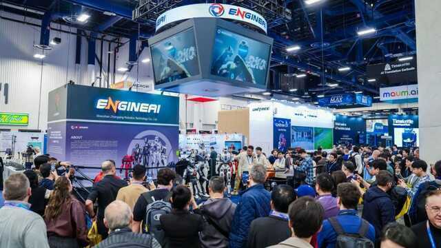 Robot hình người EngineAI ra mắt tại CES 2026 với màn trình diễn mạnh mẽ, gây tranh cãi và hút chú ý toàn cầu - Ảnh 2.