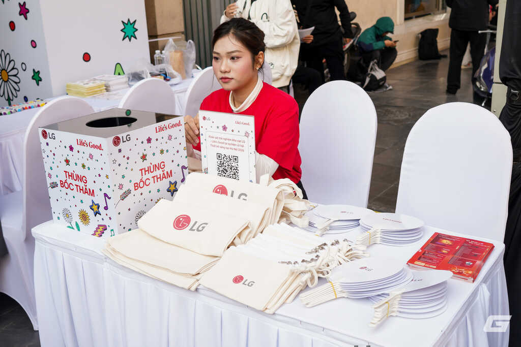 Dạo một vòng LG x Creative Fest 2026: Nơi công nghệ biến thành chất liệu cho sự sáng tạo- Ảnh 2.