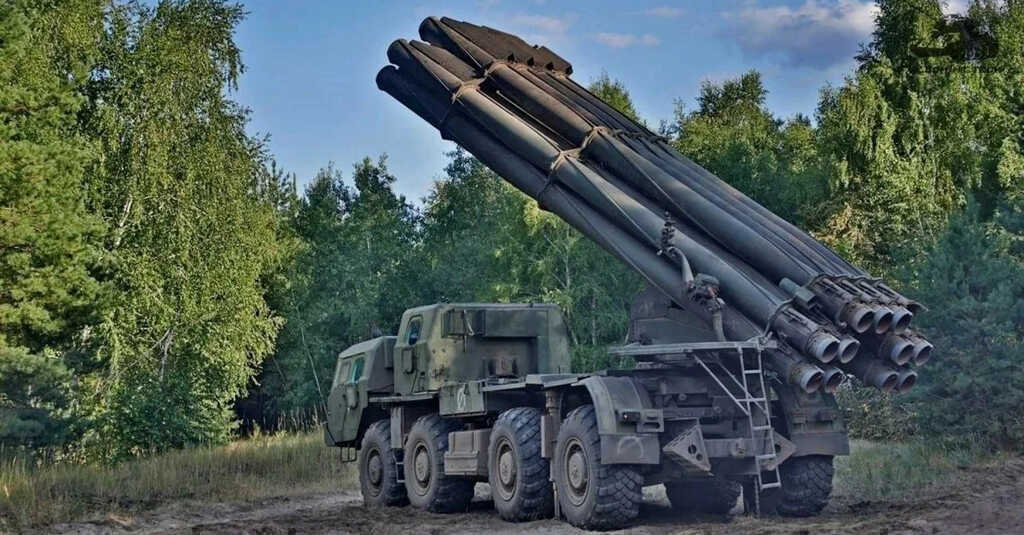 Pháo phản lực BM 30 Smerch 2.jpg