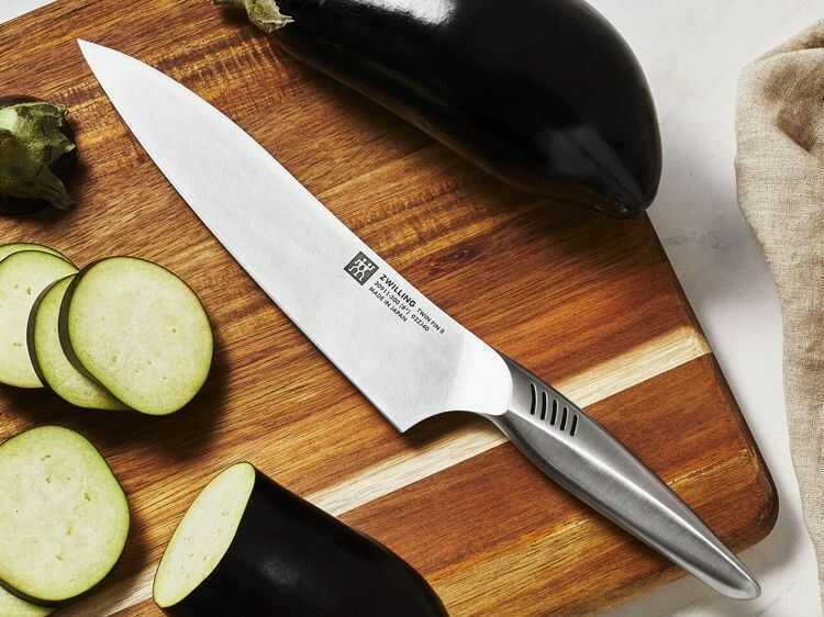 Dao bếp từ Đức khác gì so với dao thông thường mà lại được đánh giá cao?