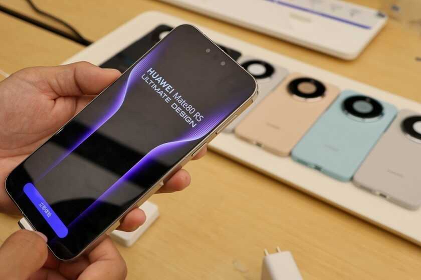 Cuộc rượt đuổi nghẹt thở giữa Huawei và Apple tại Trung Quốc