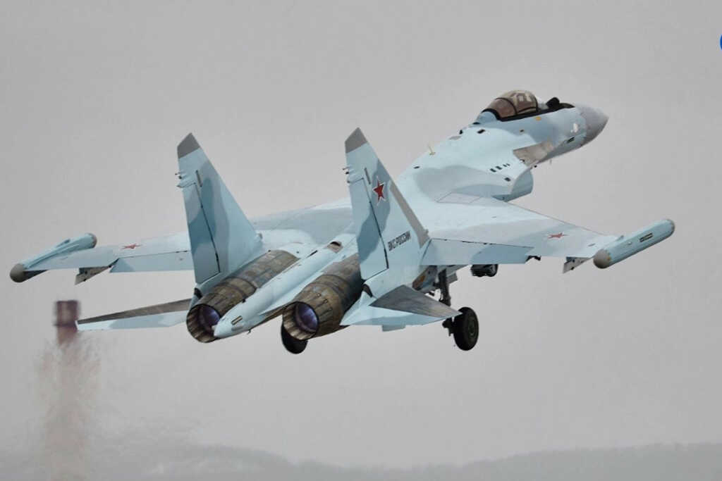 Mổ xẻ công nghệ Su-35S: Radar Irbis-E phát hiện mục tiêu cách 400km