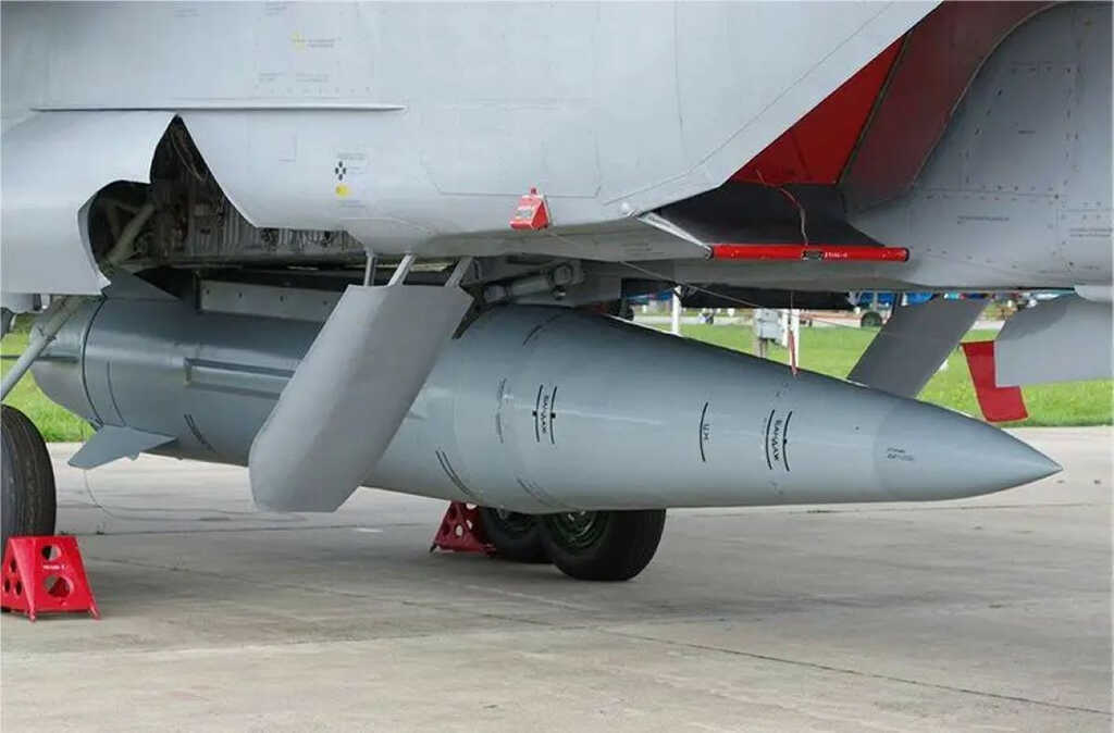 Tên lửa Kinzhal Nga.jpg