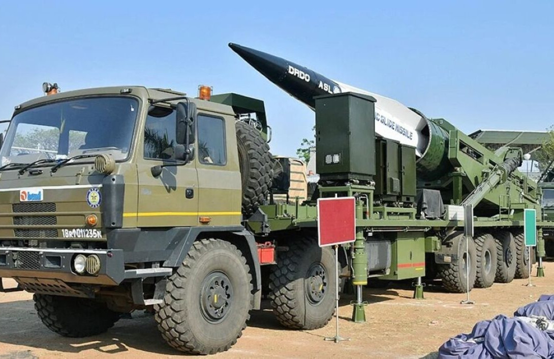 Tên lửa LR-AshM tầm bắn 1.500km, tốc độ Mach 10, ‘quái vật’ khiến đối thủ khiếp sợ