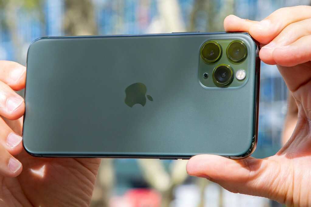iPhone 11 Pro trở thành "đồ cổ"