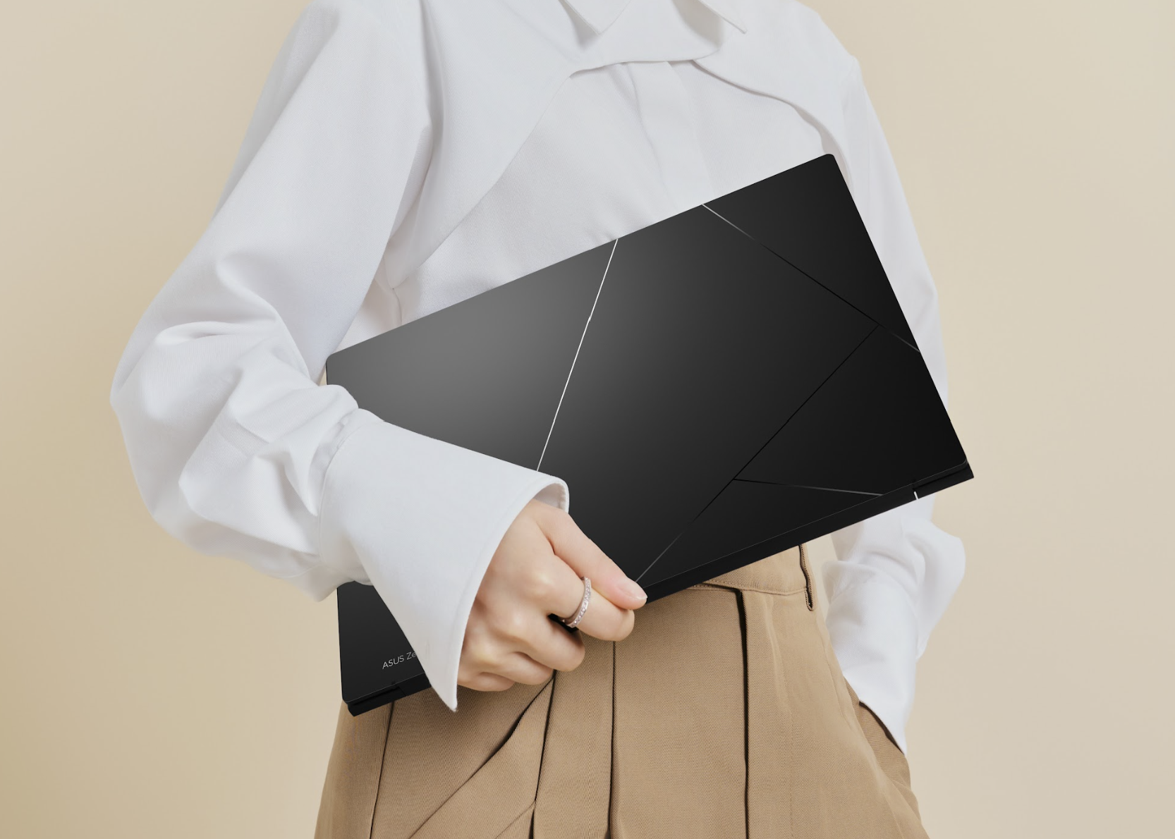 ASUS đưa loạt laptop dùng chip Ryzen AI 400 Series mới nhất về Việt Nam