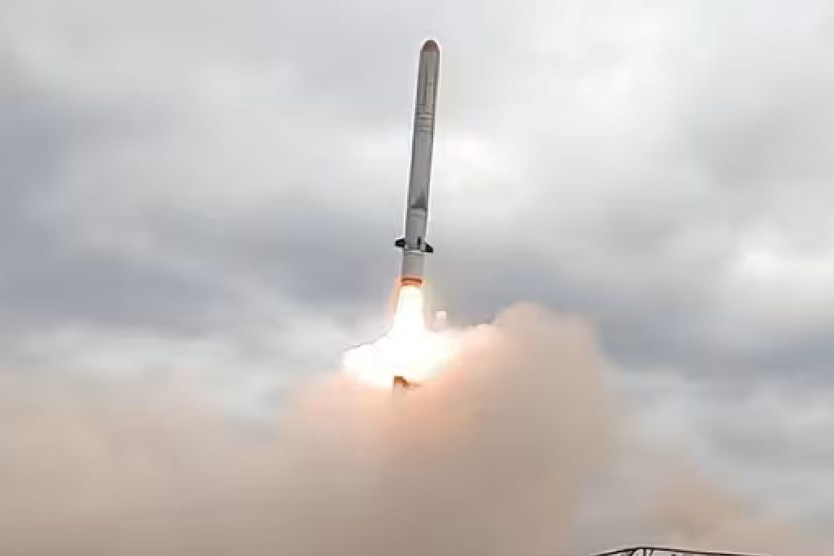 Tên lửa Iskander-M1 tầm bắn 2.000km, tốc độ Mach 8.5 khiến Patriot ‘bó tay’