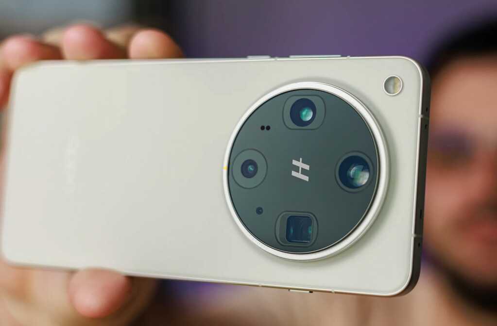 Oppo Find X9 Ultra sở hữu camera khủng khiến Samsung phải lo lắng