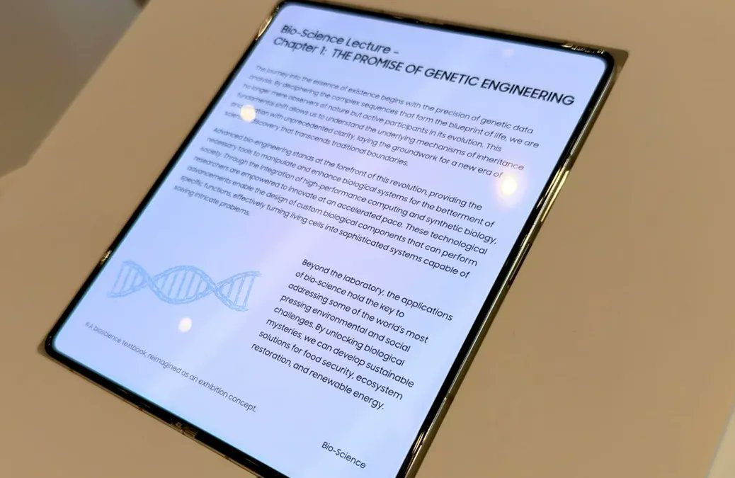 màn hình gập.png