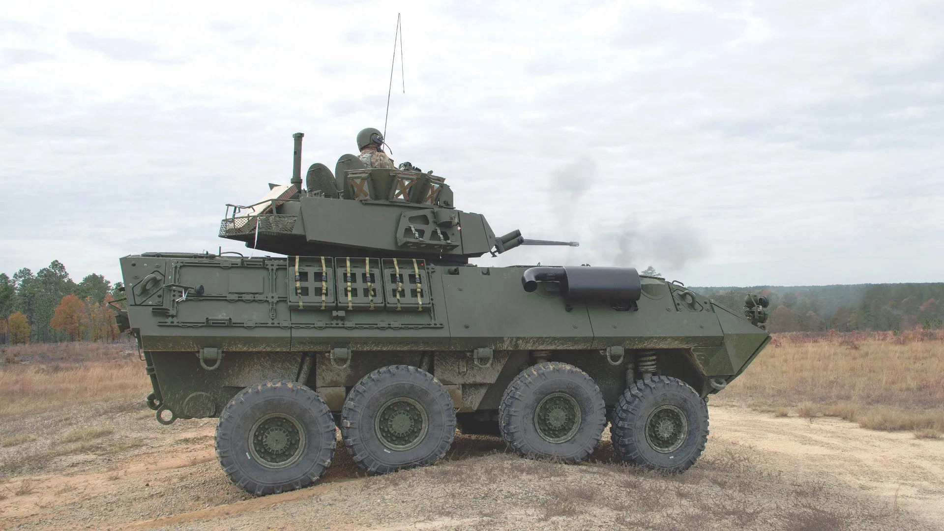 Xe bọc thép Lav 25.jpg