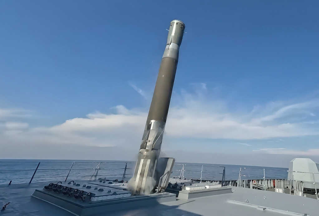 tên lửa Zircon.jpg