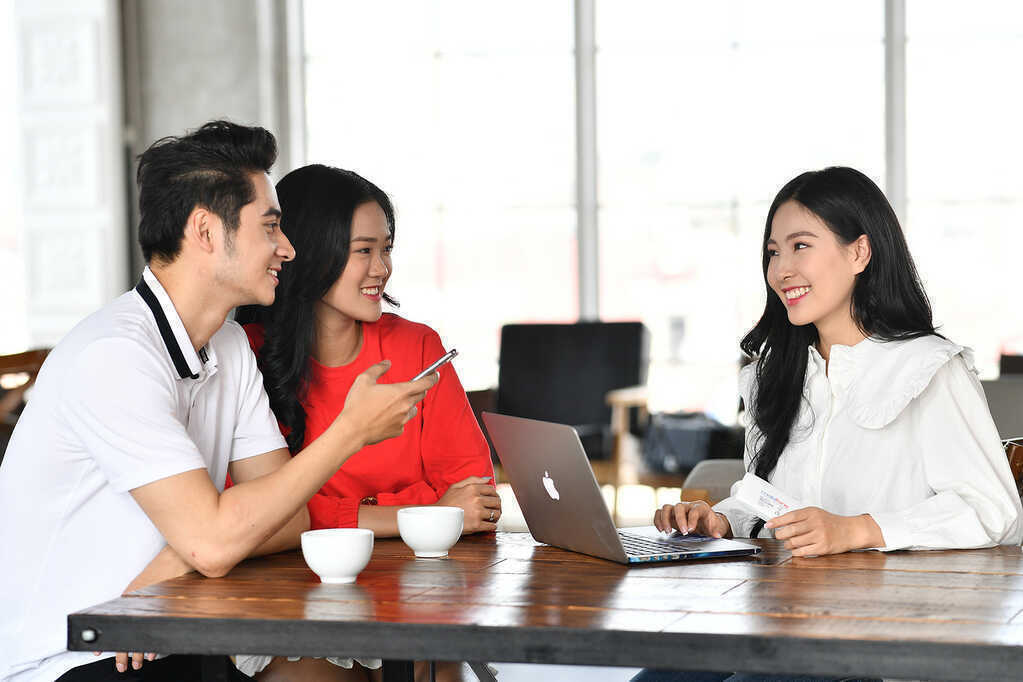 Con đường phát triển xã hội số hiện đại và bền vững