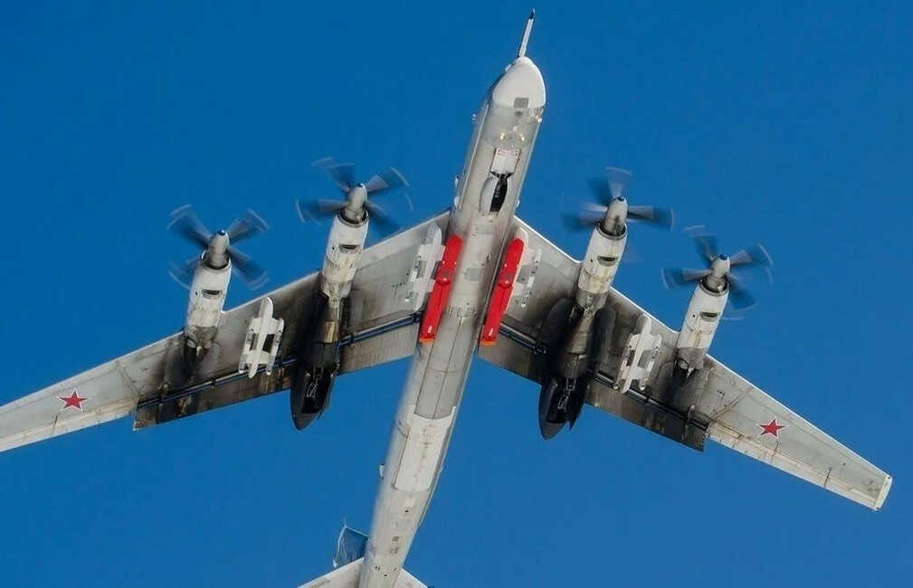 Tên lửa Kh-101 'quái vật' mới đầu đạn 800kg xé toạc mọi thứ, gấp đôi sức mạnh