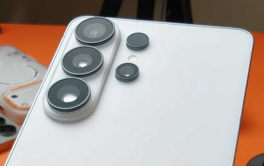 galaxy s26 ultra thiết kế.png