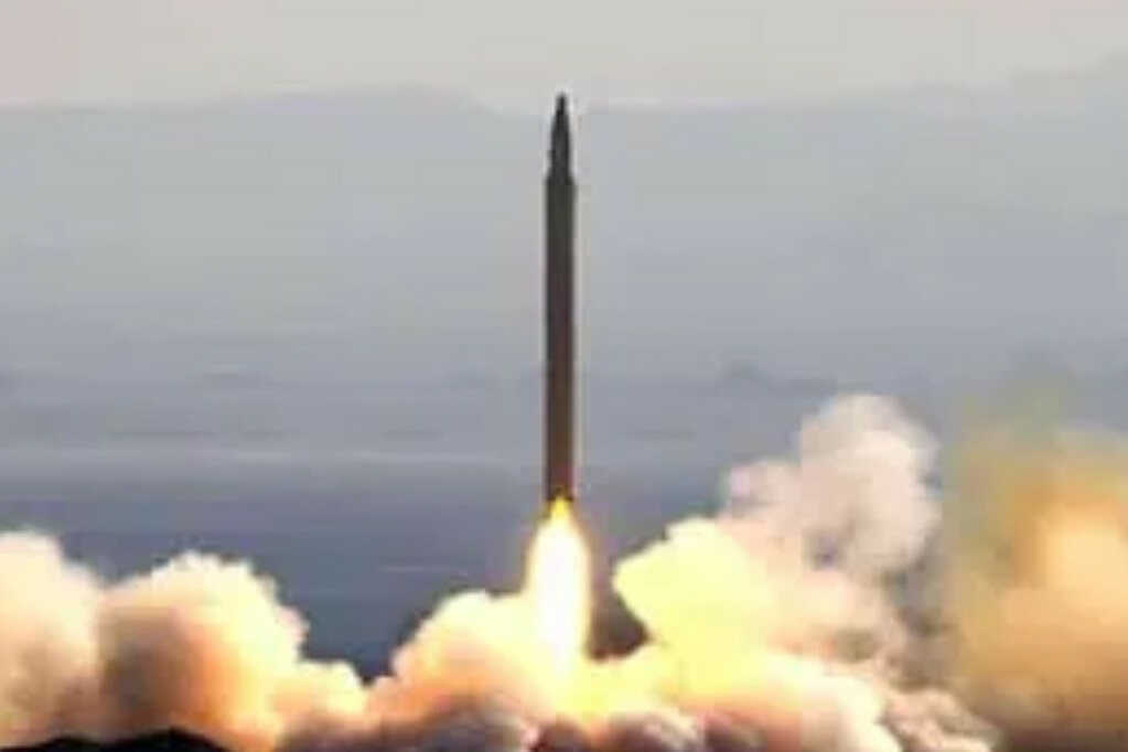 Siêu tên lửa Qiam-1 tầm bắn 800km, đầu đạn 750kg, ‘làm rúng động Trung Đông’