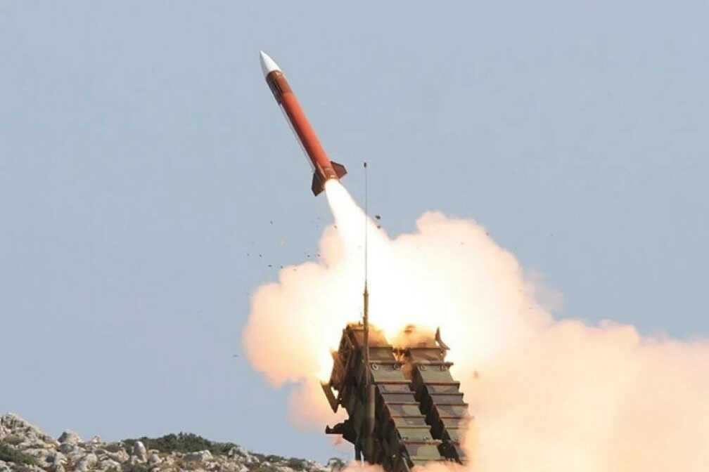 Patriot 'bắn ngược sau lưng' khiến kẻ địch chết đứng, radar 360 độ khóa 100 mục tiêu cùng lúc