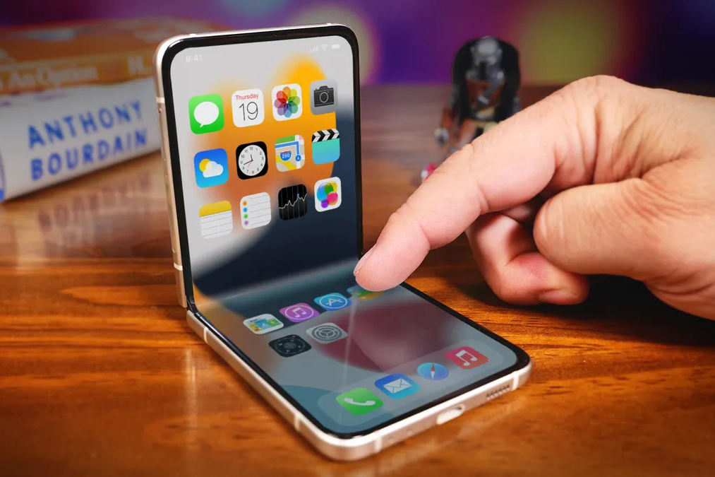 iPhone Flip: ‘Ngôi sao mới’ trong thế giới smartphone?